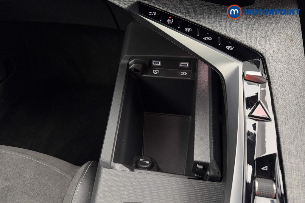 Peugeot 3008 GT Automatic Petrol SUV - Stock Number (1569534) - 15th supplementary image