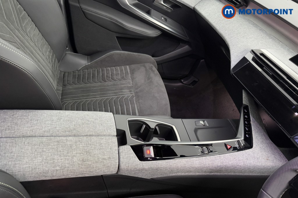 Peugeot 3008 GT Automatic Petrol SUV - Stock Number (1569534) - 19th supplementary image