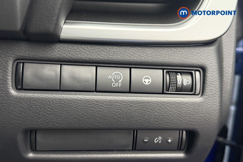 Nissan Qashqai N-Connecta Automatic Petrol SUV - Stock Number (1569905) - 14th supplementary image