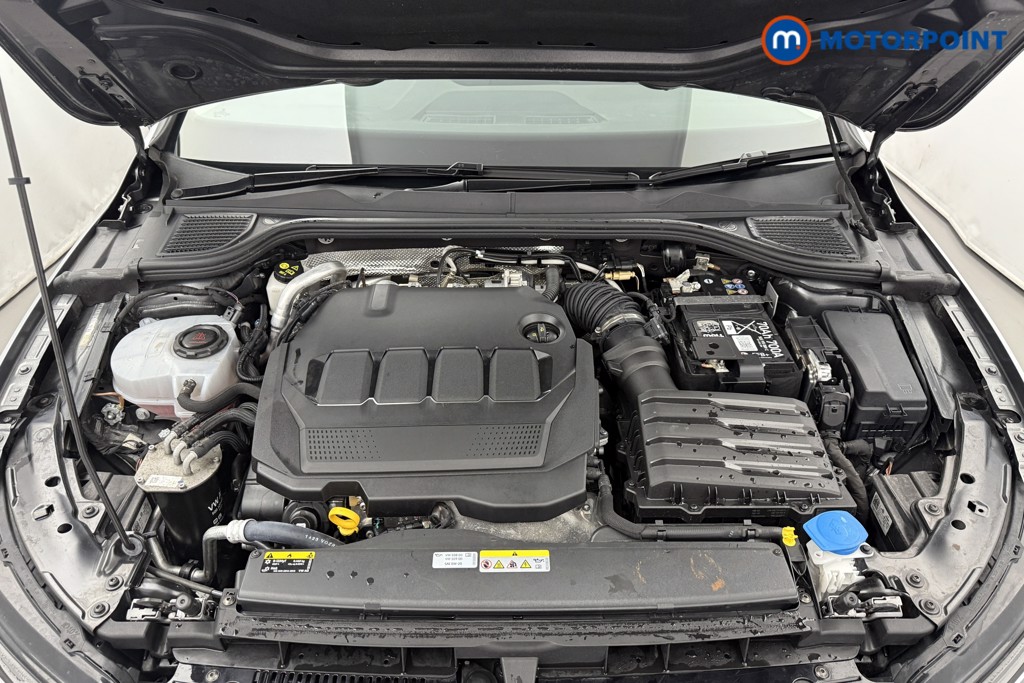 Volkswagen Golf Life Automatic Diesel Hatchback - Stock Number (1570126) - 30th supplementary image
