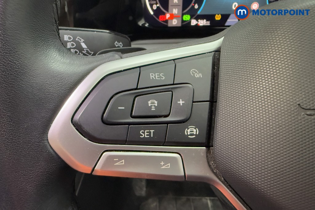 Volkswagen Golf Life Automatic Diesel Hatchback - Stock Number (1570134) - 4th supplementary image