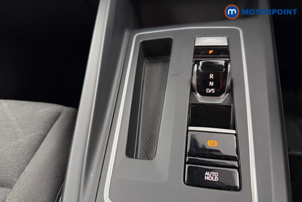 Volkswagen Golf Life Automatic Diesel Hatchback - Stock Number (1570134) - 14th supplementary image