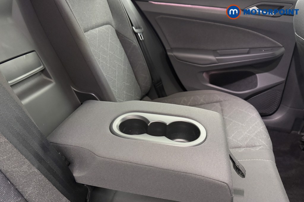 Volkswagen Golf Life Automatic Diesel Hatchback - Stock Number (1570134) - 24th supplementary image