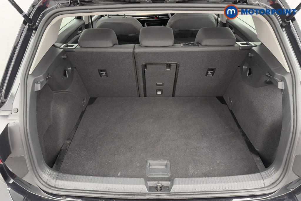 Volkswagen Golf Life Automatic Diesel Hatchback - Stock Number (1570134) - 26th supplementary image