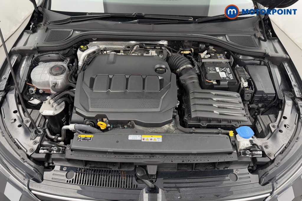 Volkswagen Golf Life Automatic Diesel Hatchback - Stock Number (1570134) - 29th supplementary image