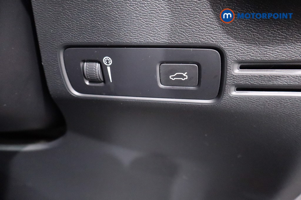 Volvo Xc40 Twin Automatic Electric SUV - Stock Number (1570216) - 21st supplementary image