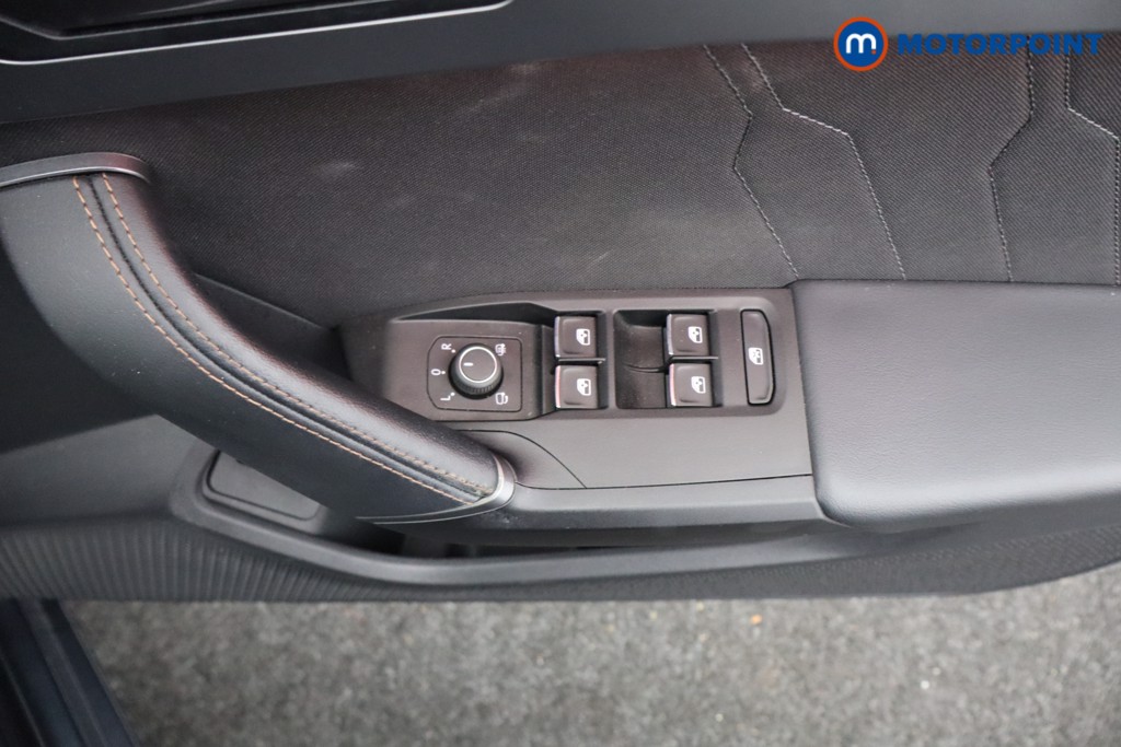 Cupra Leon VZ2 Automatic Petrol Plug-In Hybrid Hatchback - Stock Number (1570516) - 16th supplementary image