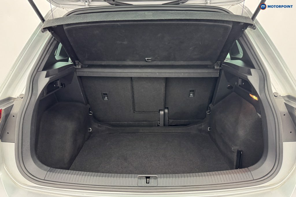 Volkswagen Tiguan R-Line Automatic Petrol SUV - Stock Number (1570589) - 10th supplementary image