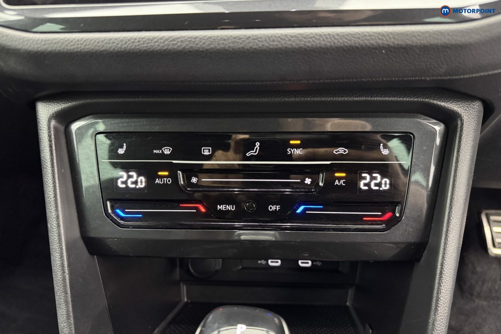 Volkswagen Tiguan R-Line Automatic Petrol SUV - Stock Number (1570589) - 14th supplementary image