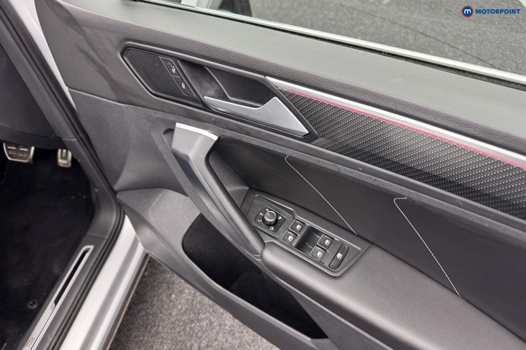 Volkswagen Tiguan R-Line Automatic Petrol SUV - Stock Number (1570589) - 17th supplementary image