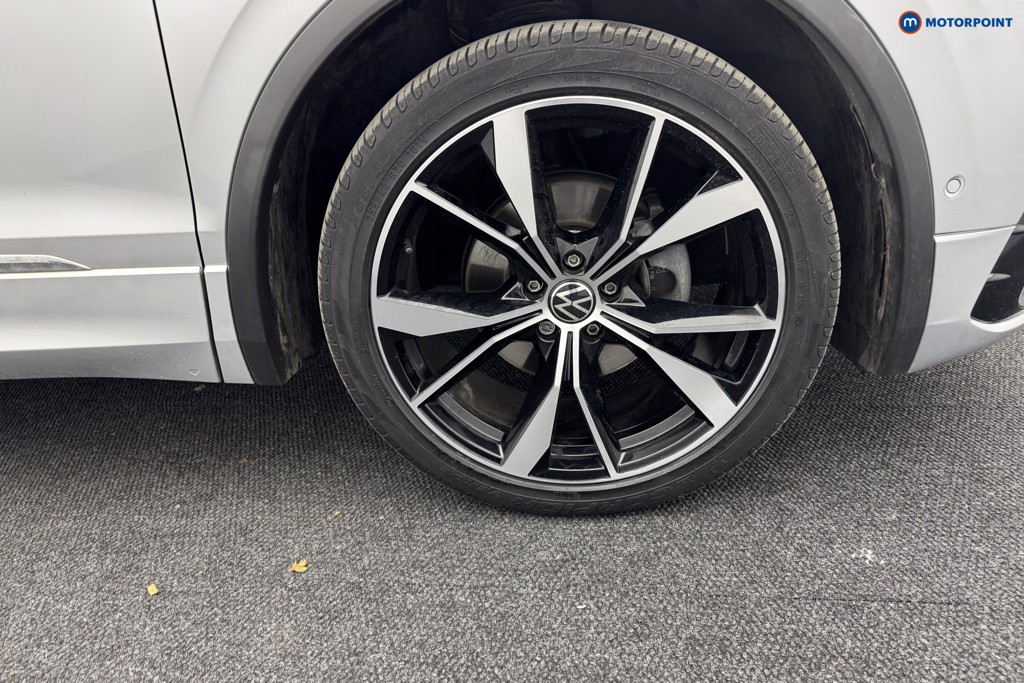 Volkswagen Tiguan R-Line Automatic Petrol SUV - Stock Number (1570589) - 29th supplementary image