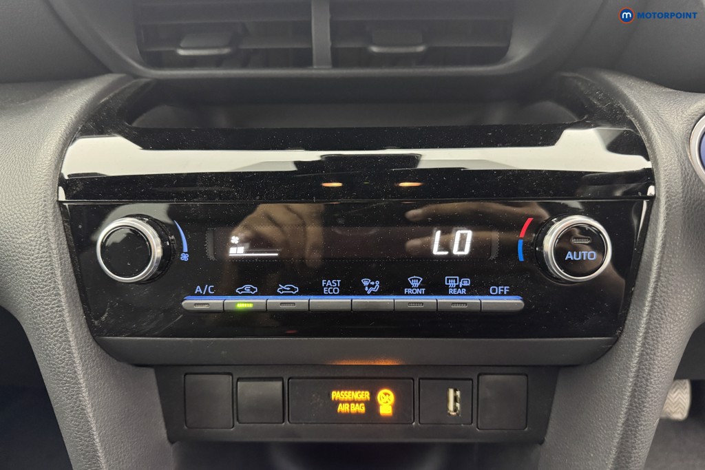 Toyota Yaris Cross Design Automatic Petrol-Electric Hybrid Estate - Stock Number (1570602) - 14th supplementary image