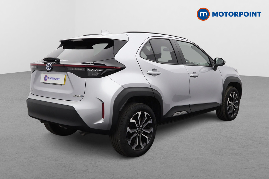 Toyota Yaris Cross Design Automatic Petrol-Electric Hybrid Estate - Stock Number (1570602) - Drivers side rear corner