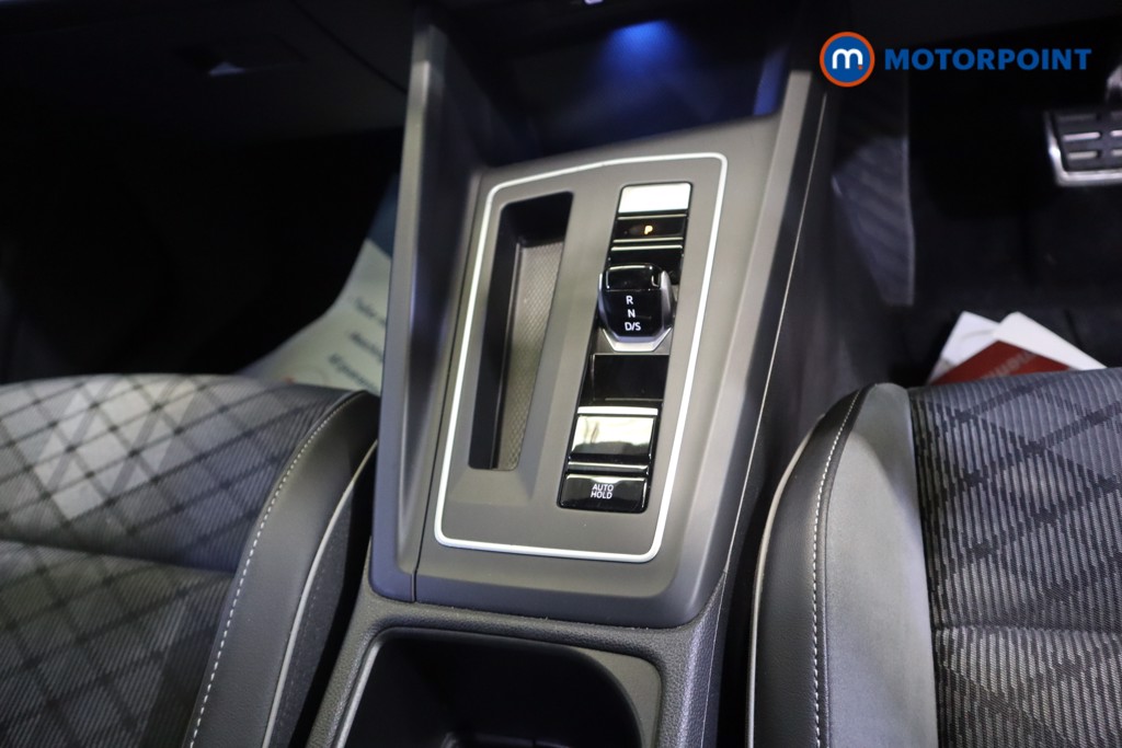 Volkswagen Golf R-Line Automatic Diesel Estate - Stock Number (1570615) - 6th supplementary image