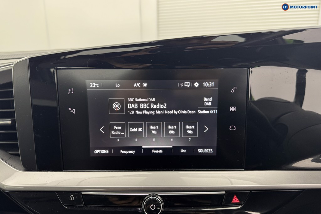 Vauxhall Mokka Elite Edition Manual Petrol SUV - Stock Number (1570666) - 2nd supplementary image