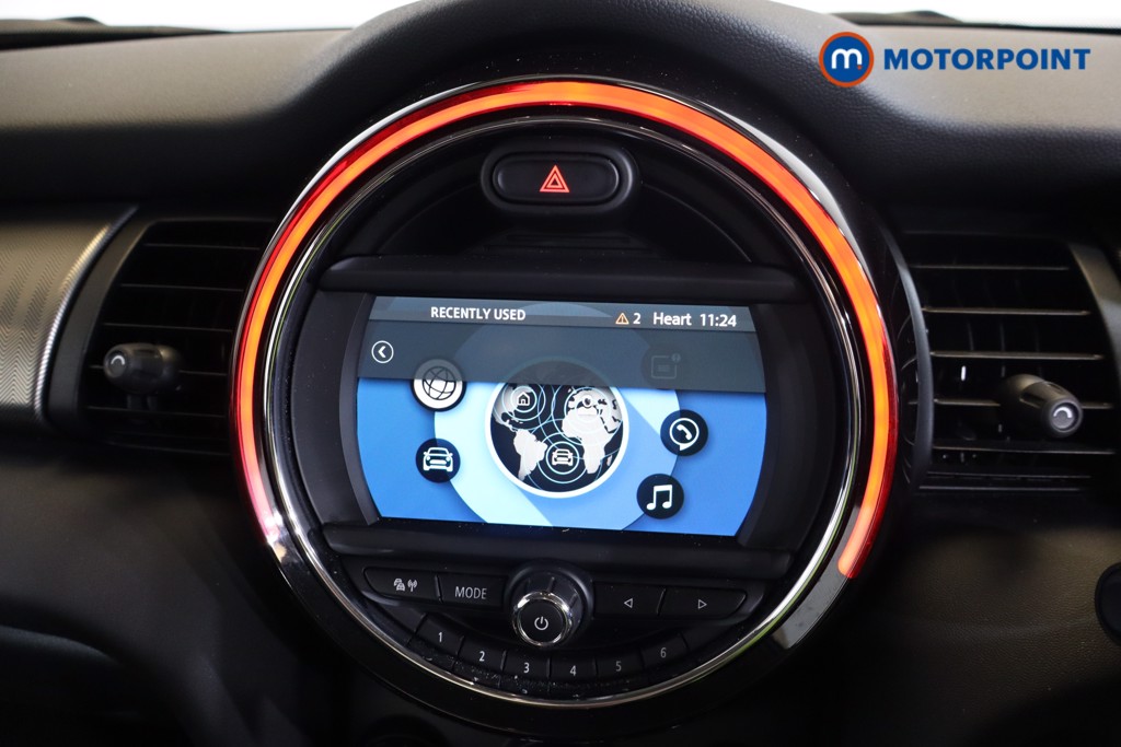 Mini Hatchback Cooper S Exclusive Manual Petrol Hatchback - Stock Number (1571165) - 4th supplementary image