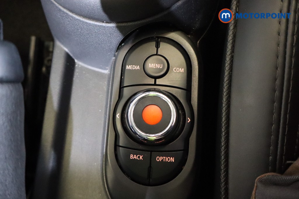 Mini Hatchback Cooper S Exclusive Manual Petrol Hatchback - Stock Number (1571165) - 11th supplementary image