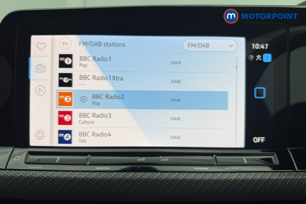 Volkswagen Golf R-Line Manual Petrol Hatchback - Stock Number (1571223) - 4th supplementary image