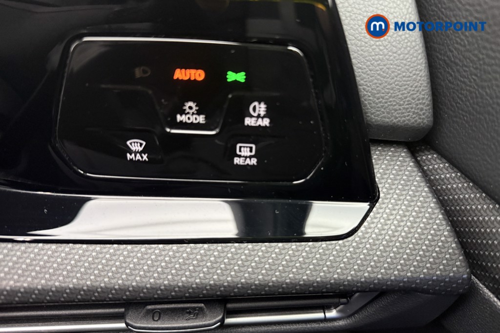 Volkswagen Golf R-Line Manual Petrol Hatchback - Stock Number (1571223) - 17th supplementary image