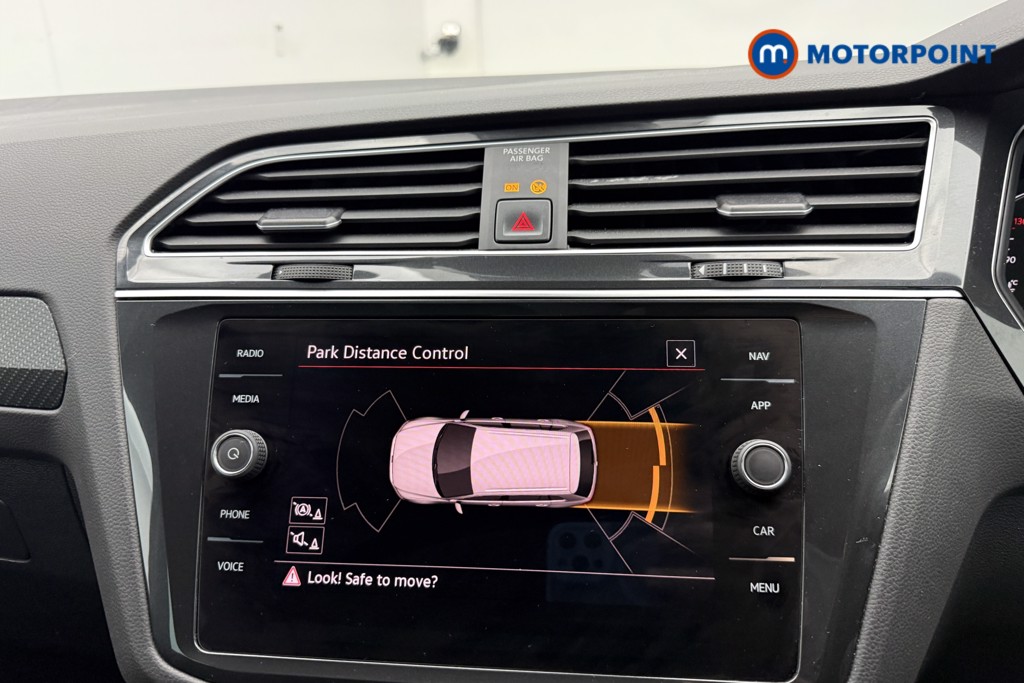 Volkswagen Tiguan R-Line Automatic Petrol SUV - Stock Number (1571250) - 7th supplementary image