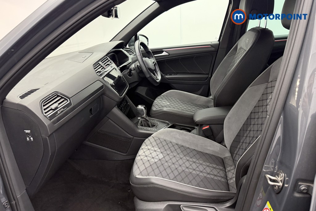 Volkswagen Tiguan R-Line Automatic Petrol SUV - Stock Number (1571250) - 1st supplementary image