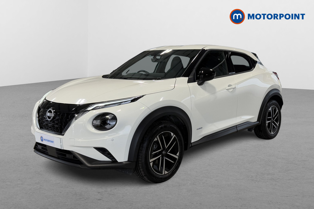 Nissan Juke N-Connecta Automatic Petrol-Electric Hybrid SUV - Stock Number (1571595) - Passenger side front corner