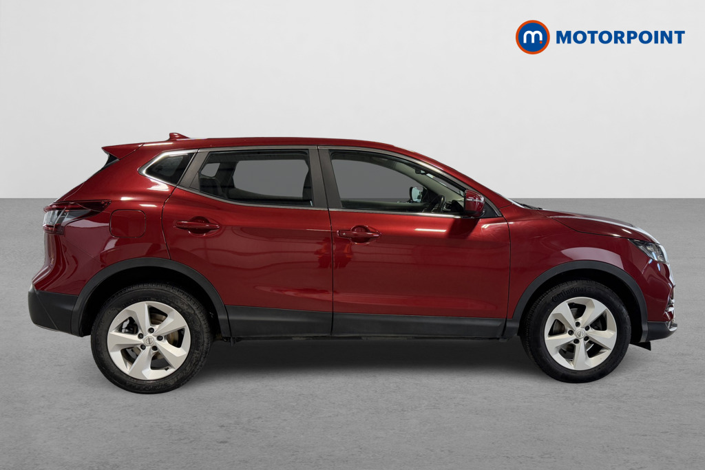 Nissan Qashqai Acenta Premium Automatic Petrol SUV - Stock Number (1571645) - Drivers side
