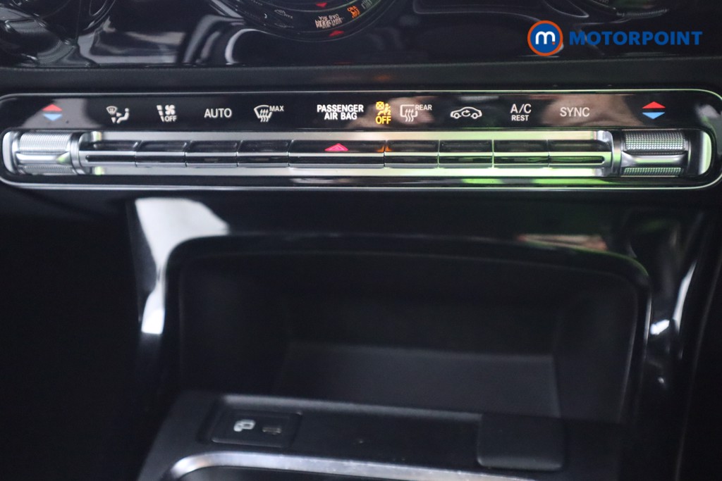 Mercedes-Benz A Class Amg Line Manual Petrol Saloon - Stock Number (1572073) - 4th supplementary image