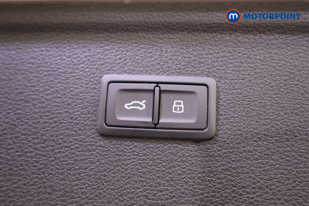 Audi Q5 S Line Automatic Petrol SUV - Stock Number (1572410) - 17th supplementary image