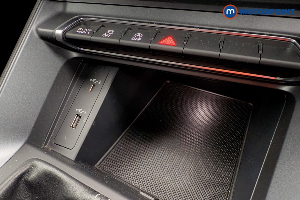 Audi Q3 S Line Manual Petrol SUV - Stock Number (1572422) - 15th supplementary image