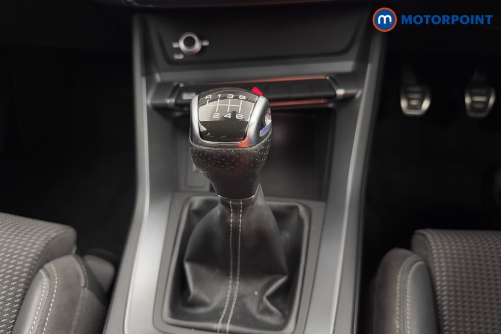 Audi Q3 S Line Manual Petrol SUV - Stock Number (1572422) - 16th supplementary image