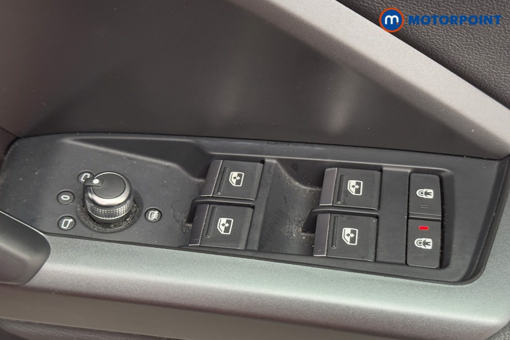 Audi Q3 S Line Manual Petrol SUV - Stock Number (1572422) - 22nd supplementary image