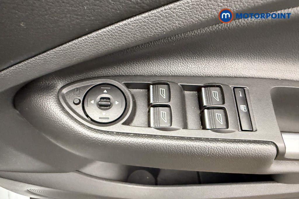 Ford Kuga St-Line Manual Petrol SUV - Stock Number (1572466) - 16th supplementary image