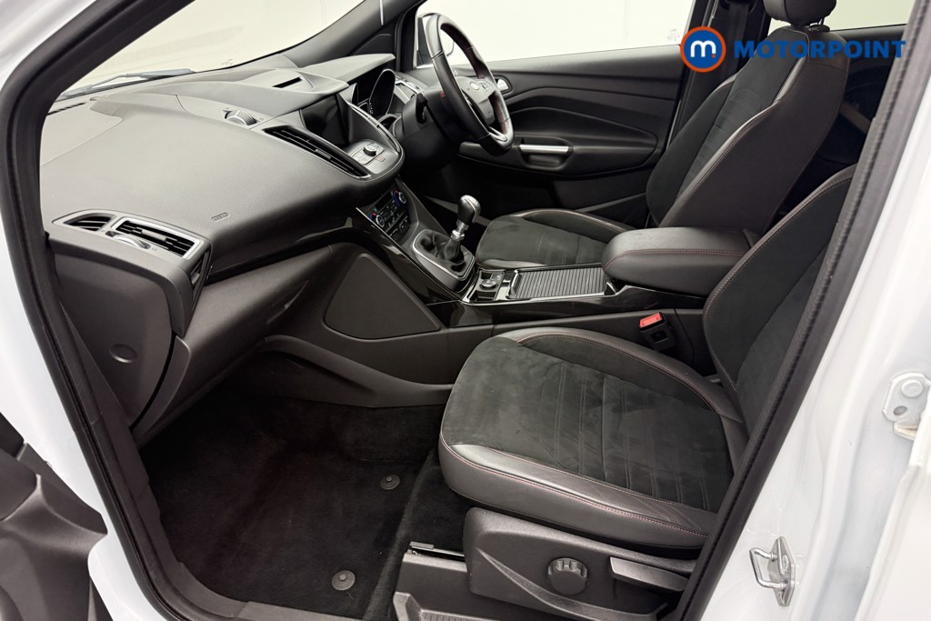 Ford Kuga St-Line Manual Petrol SUV - Stock Number (1572466) - 1st supplementary image