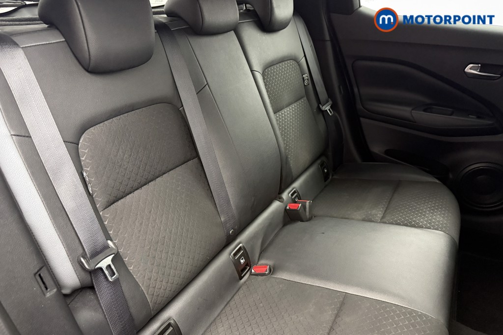 Nissan Juke N-Connecta Automatic Petrol SUV - Stock Number (1572672) - 21st supplementary image