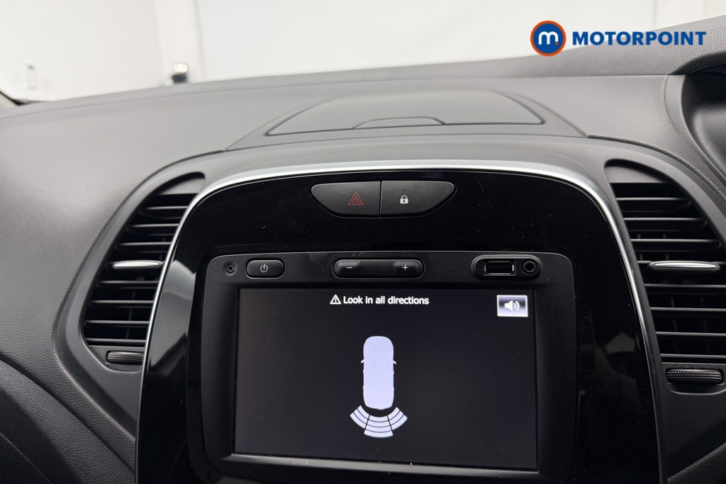 Renault Captur Iconic Manual Petrol SUV - Stock Number (1573120) - 7th supplementary image