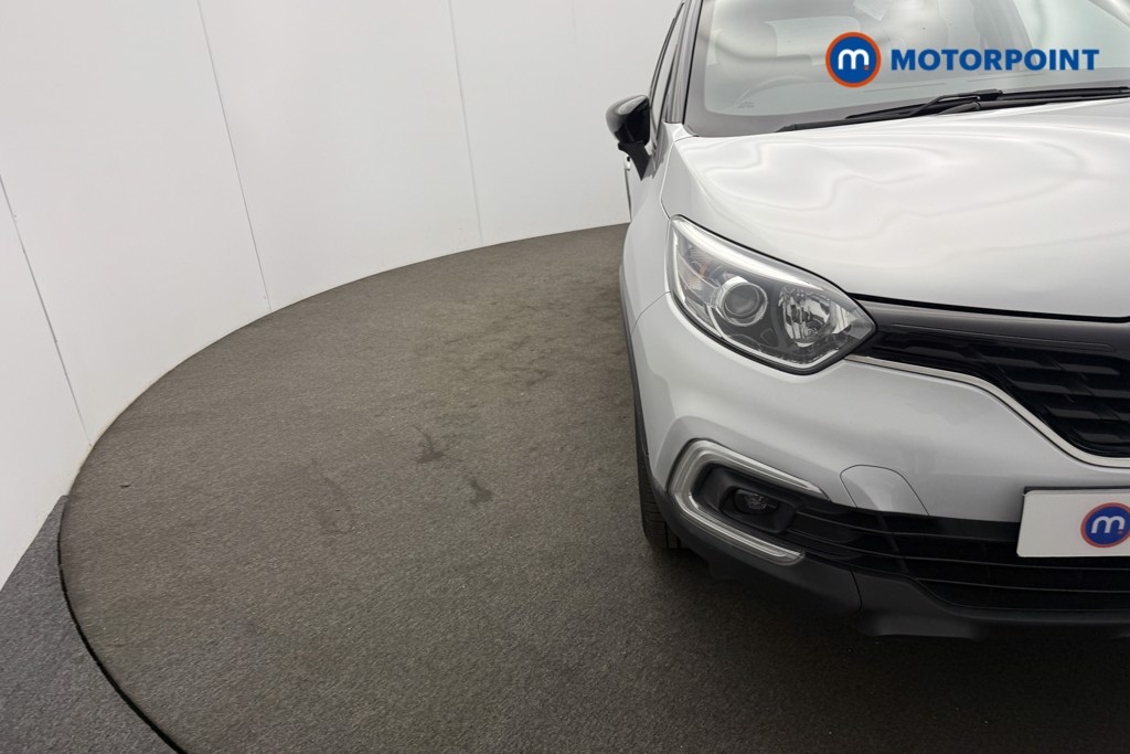 Renault Captur Iconic Manual Petrol SUV - Stock Number (1573120) - 19th supplementary image