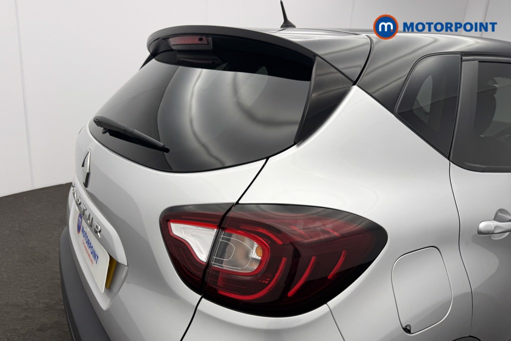 Renault Captur Iconic Manual Petrol SUV - Stock Number (1573120) - 21st supplementary image