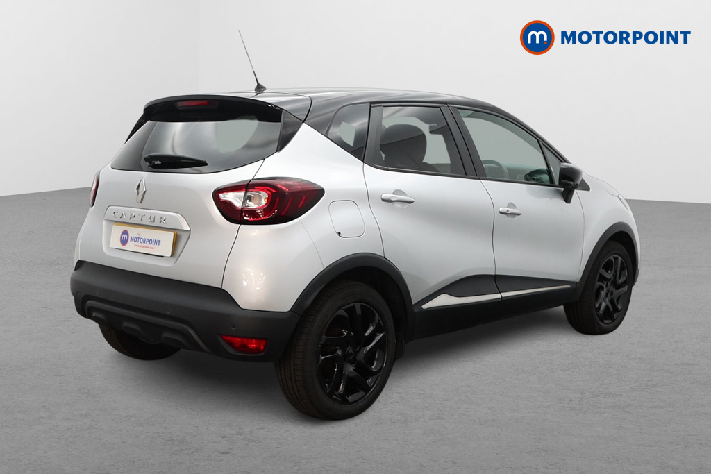 Renault Captur Iconic Manual Petrol SUV - Stock Number (1573120) - Drivers side rear corner