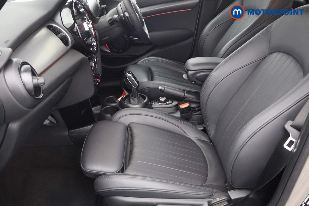 Mini Hatchback Cooper S Exclusive Automatic Petrol Hatchback - Stock Number (1573567) - 18th supplementary image
