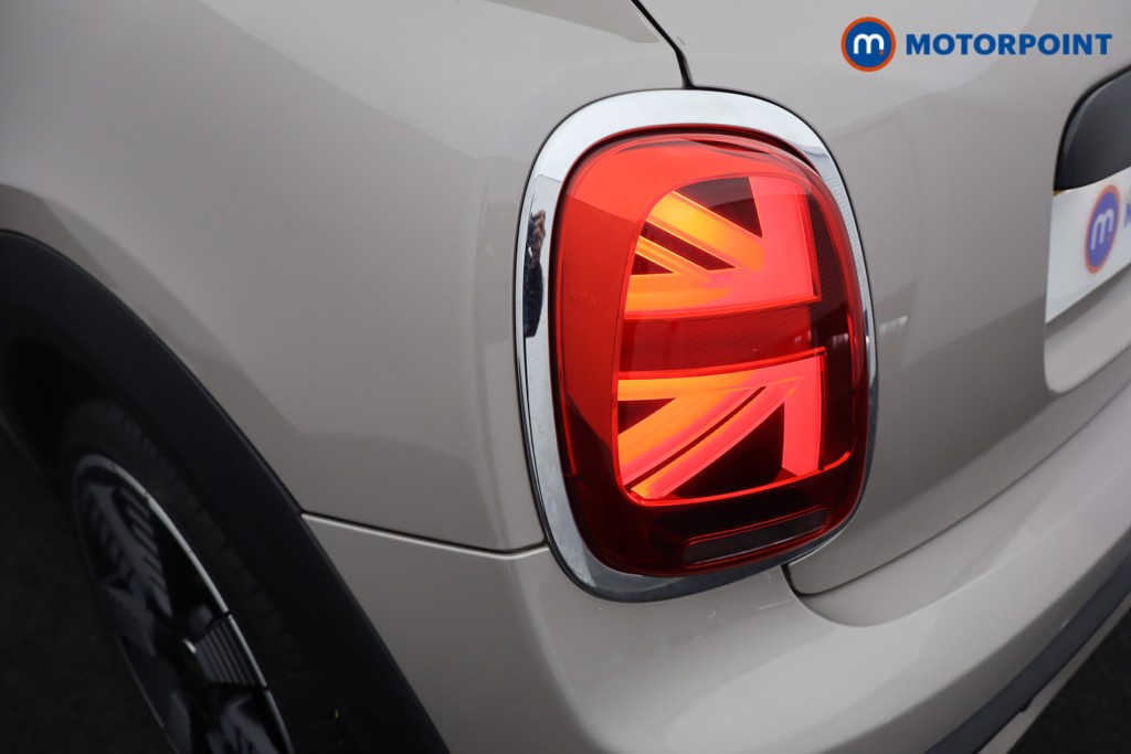 Mini Hatchback Cooper S Exclusive Automatic Petrol Hatchback - Stock Number (1573567) - 21st supplementary image