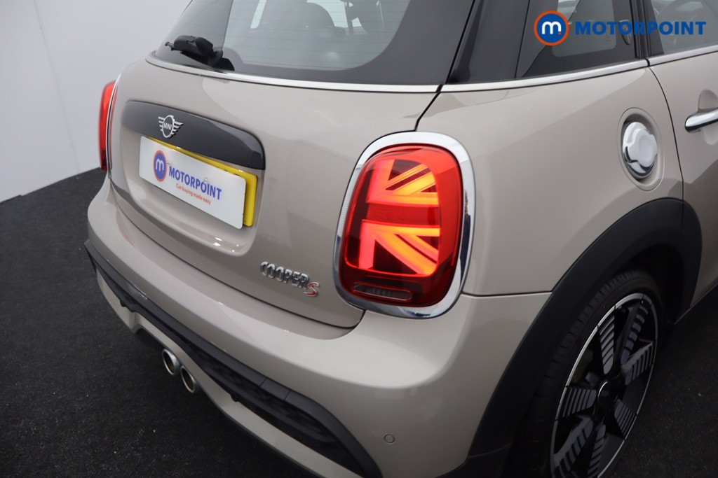 Mini Hatchback Cooper S Exclusive Automatic Petrol Hatchback - Stock Number (1573567) - 22nd supplementary image