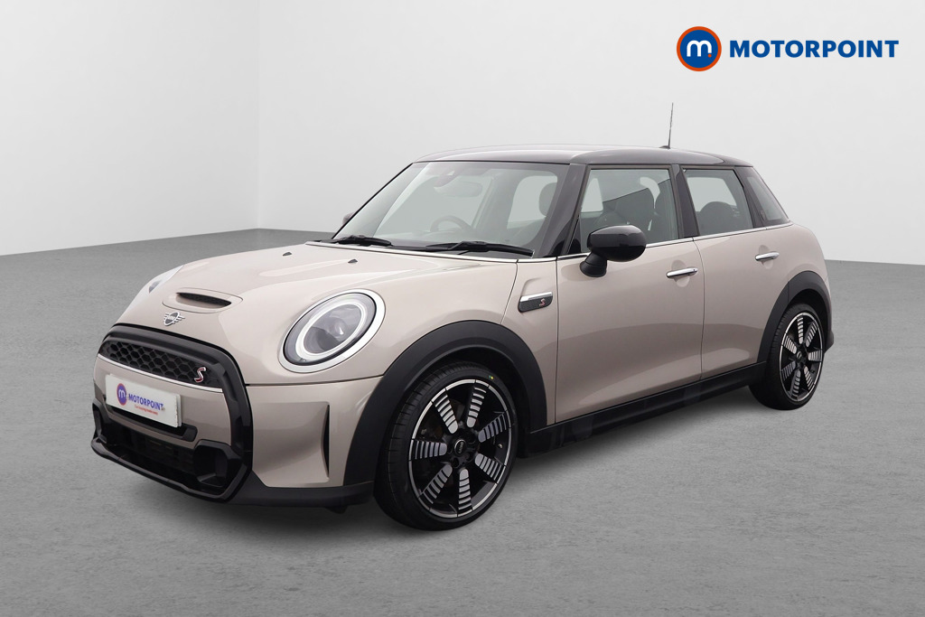 Mini Hatchback Cooper S Exclusive Automatic Petrol Hatchback - Stock Number (1573567) - Passenger side front corner