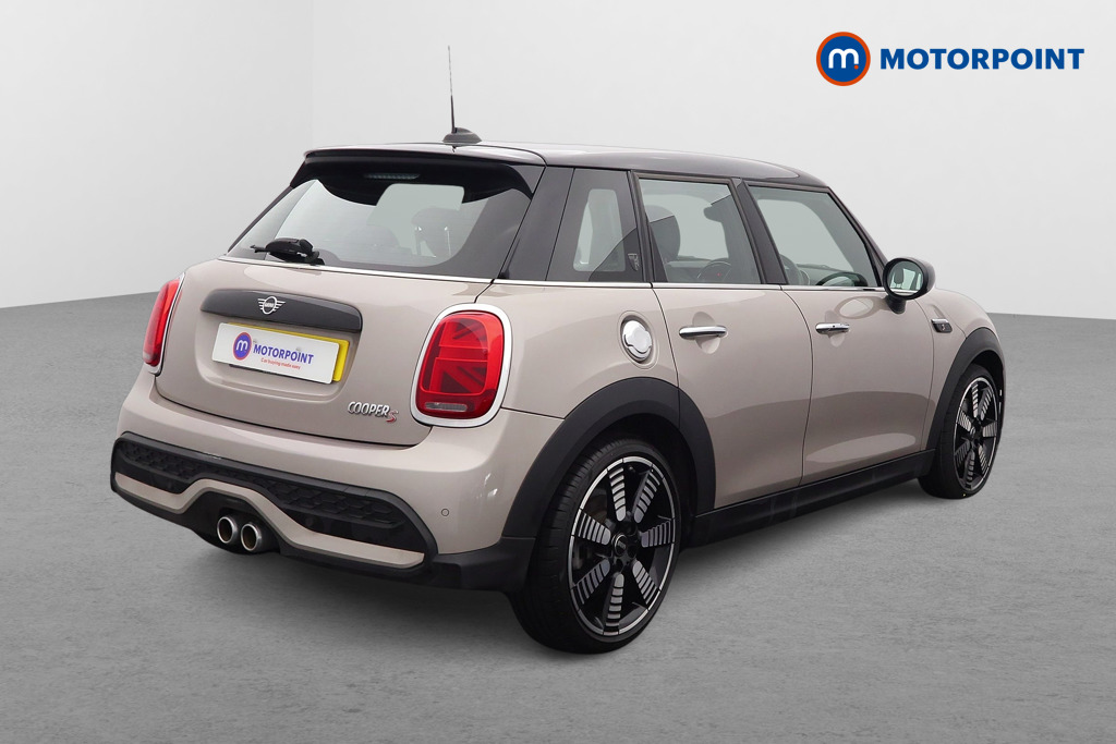 Mini Hatchback Cooper S Exclusive Automatic Petrol Hatchback - Stock Number (1573567) - Drivers side rear corner