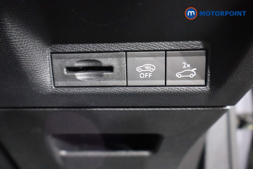 Peugeot 3008 GT Automatic Electric SUV - Stock Number (1573629) - 20th supplementary image