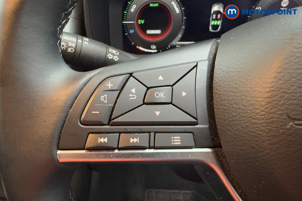 Nissan Juke N-Connecta Automatic Petrol-Electric Hybrid SUV - Stock Number (1573767) - 4th supplementary image