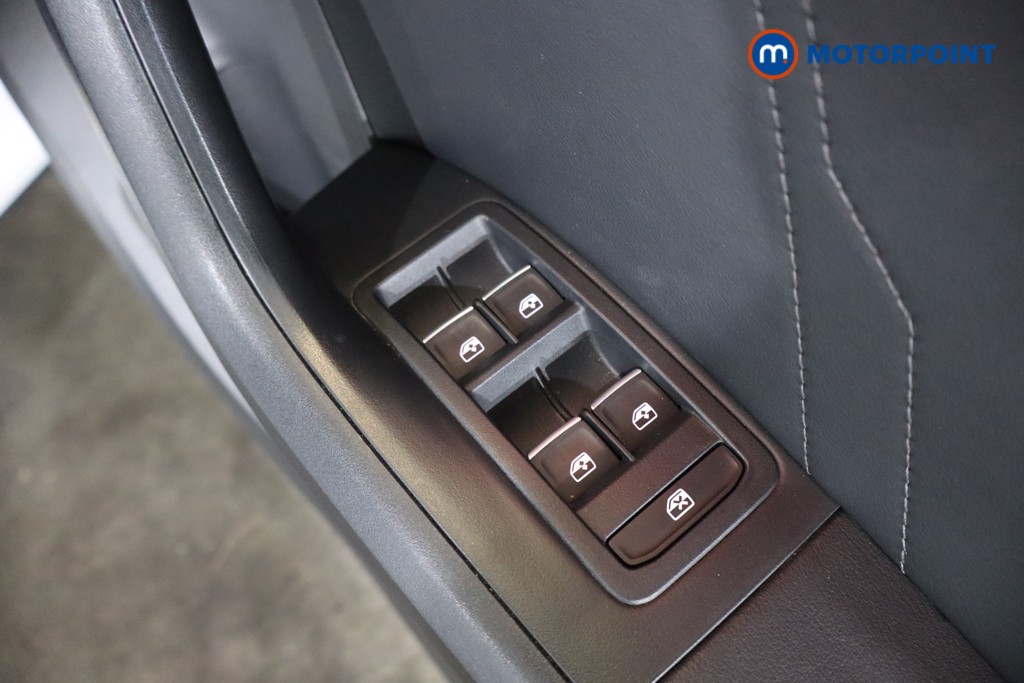 Seat Ateca Fr Sport Manual Petrol SUV - Stock Number (1573792) - 17th supplementary image