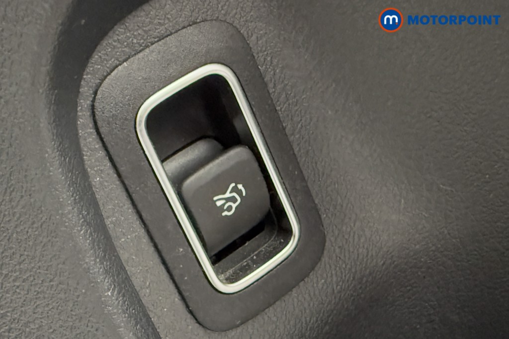 Mercedes-Benz CLA Amg Line Automatic Petrol Coupe - Stock Number (1573856) - 28th supplementary image