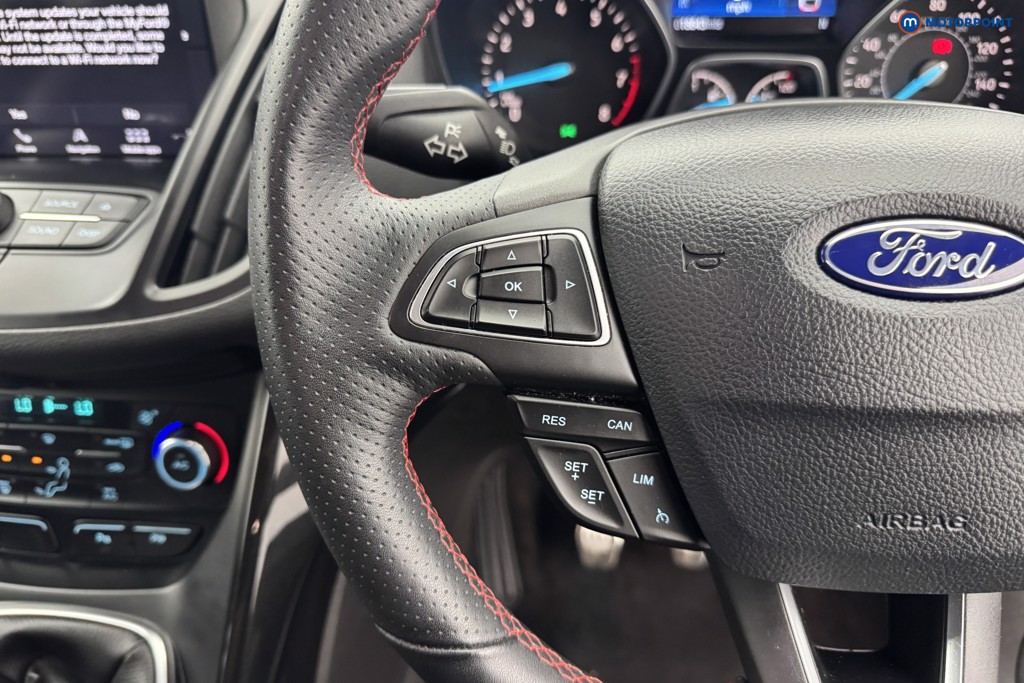 Ford Kuga St-Line Manual Petrol SUV - Stock Number (1573871) - 12th supplementary image