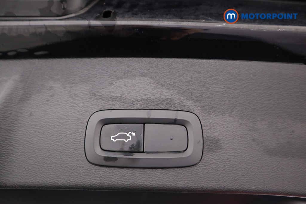 Volvo Xc40 Inscription Pro Automatic Petrol Plug-In Hybrid SUV - Stock Number (1574017) - 14th supplementary image